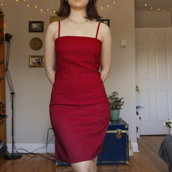 Reitmans Dresses & Skirts - Red Romantic Bodycon Dress